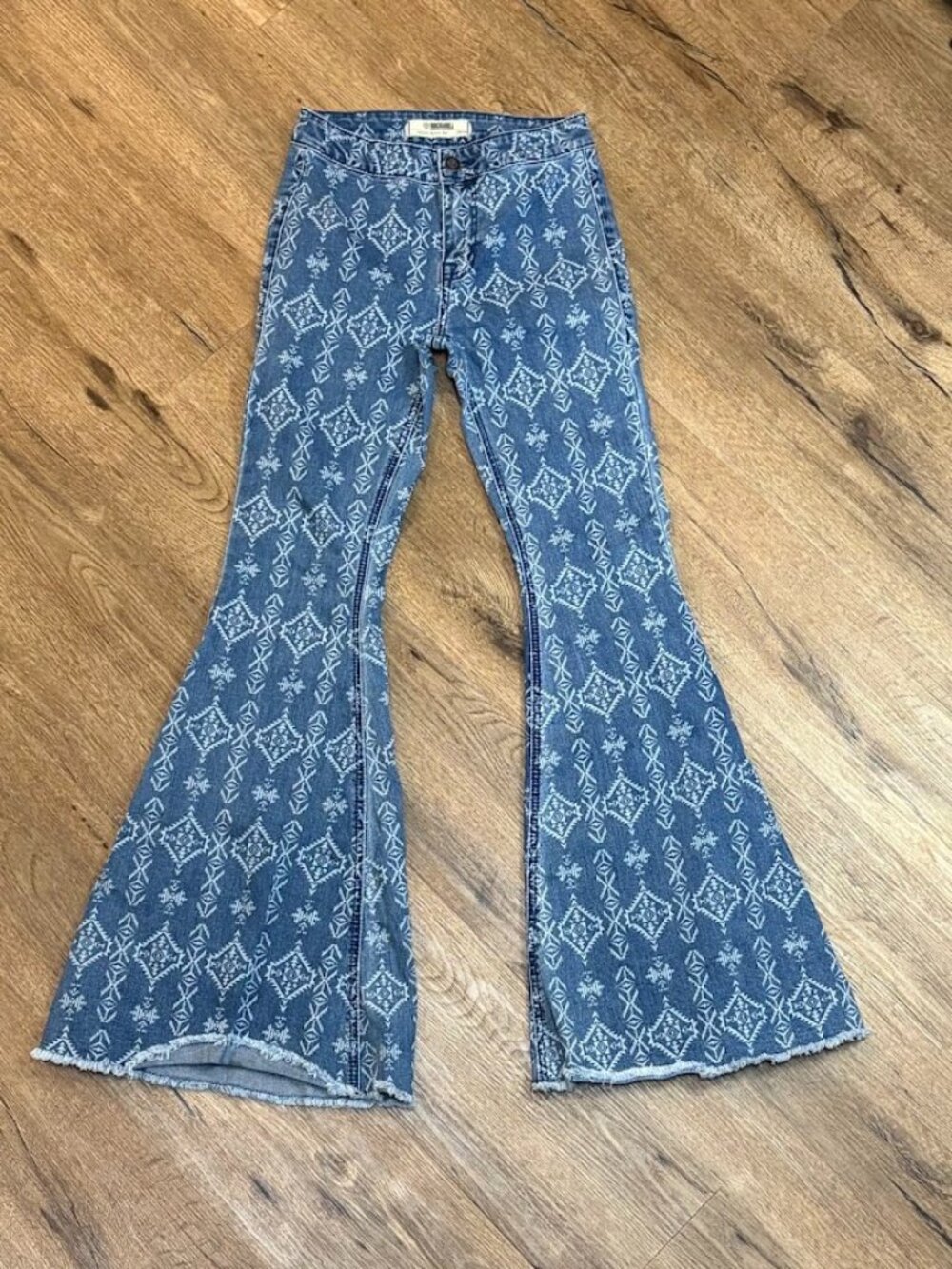 Rock & Roll Denim Bargain Button Bell Aztec Print Flare Jeans 24x34